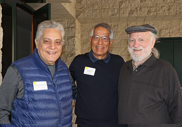 3 retired professors at emeriti meeting
